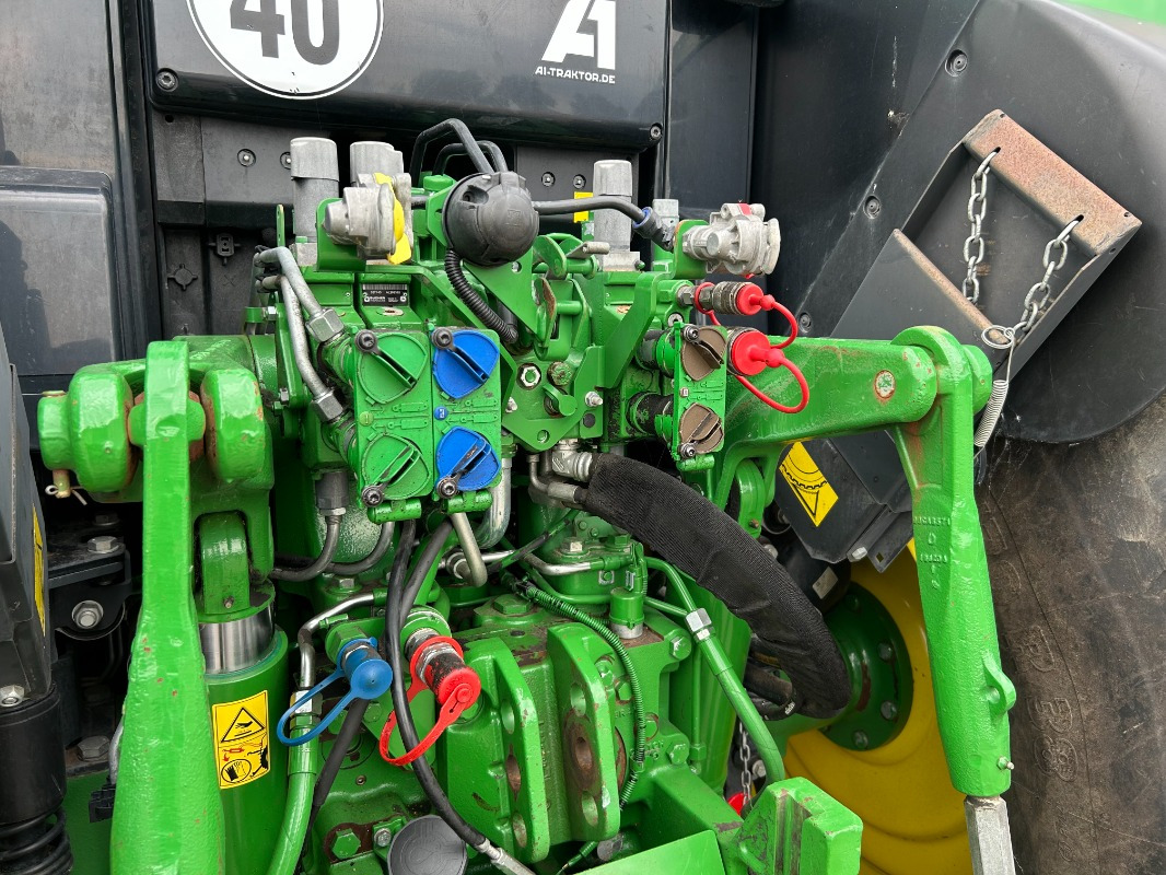 جرار John Deere 6155M: صورة 16