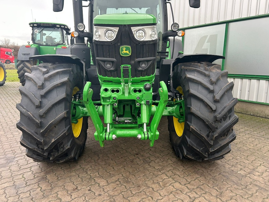 John Deere 6R 145 **MIETRÜCKLÄUFER** - جرار: صورة 4 John Deere 6R 145 **MIETRÜCKLÄUFER** - جرار: صورة 4