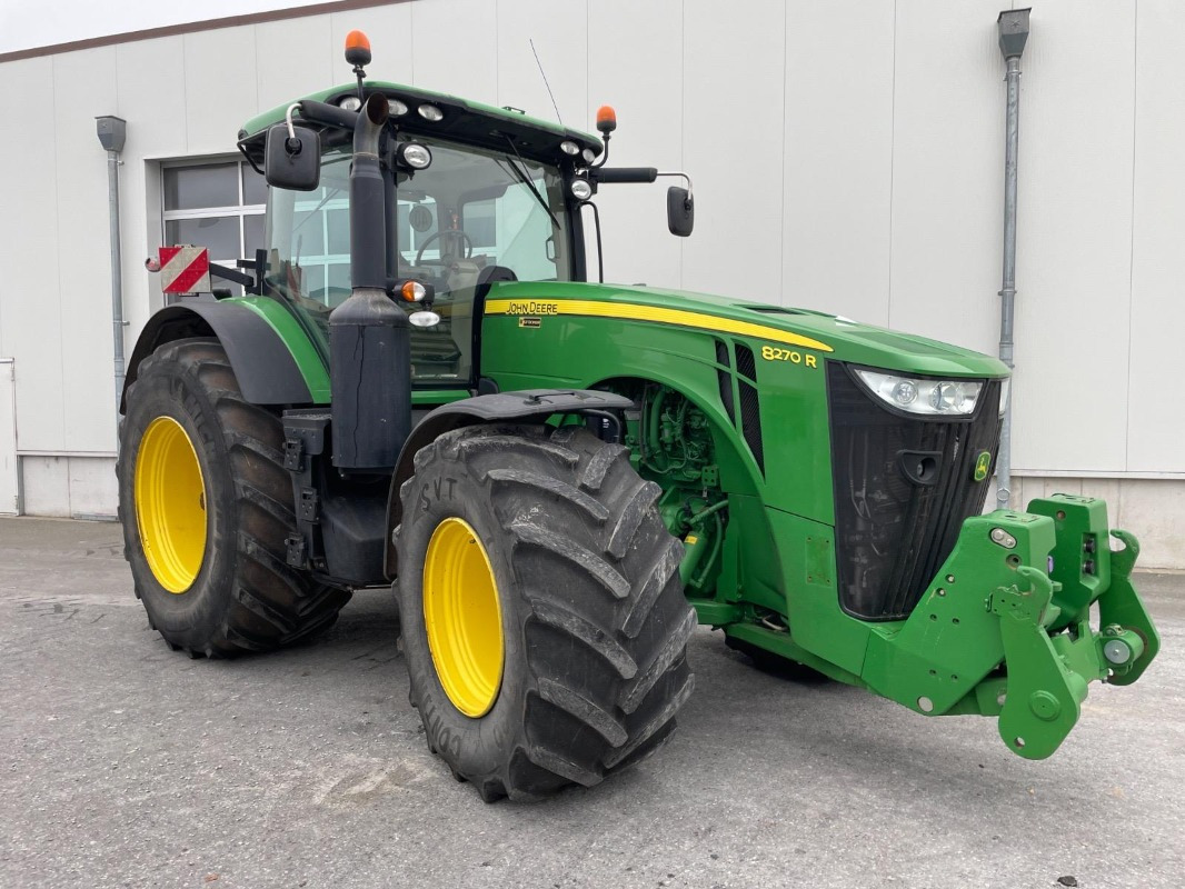John Deere 8270R - جرار: صورة 2 John Deere 8270R - جرار: صورة 2
