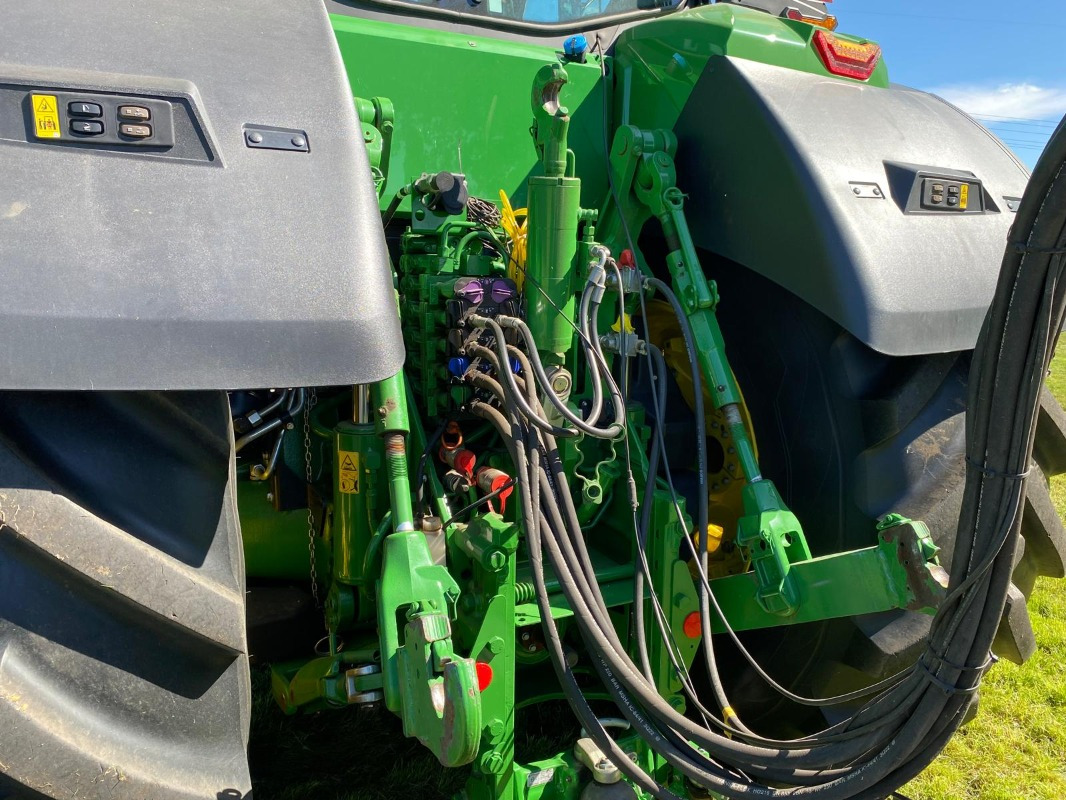 John Deere 8R 310 **Sonderfinanzierung 1,60%** - جرار: صورة 4 John Deere 8R 310 **Sonderfinanzierung 1,60%** - جرار: صورة 4