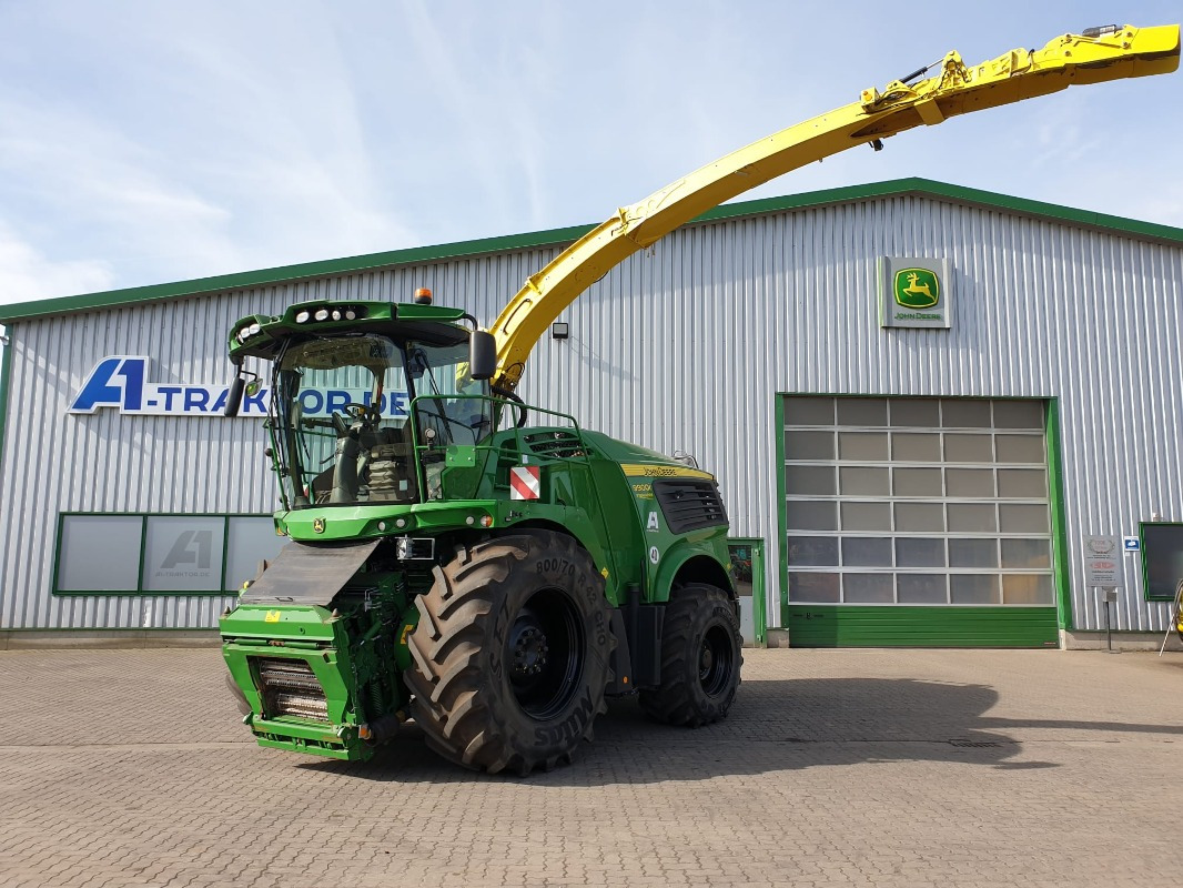 John Deere 9900 - حصادة: صورة 1 John Deere 9900 - حصادة: صورة 1