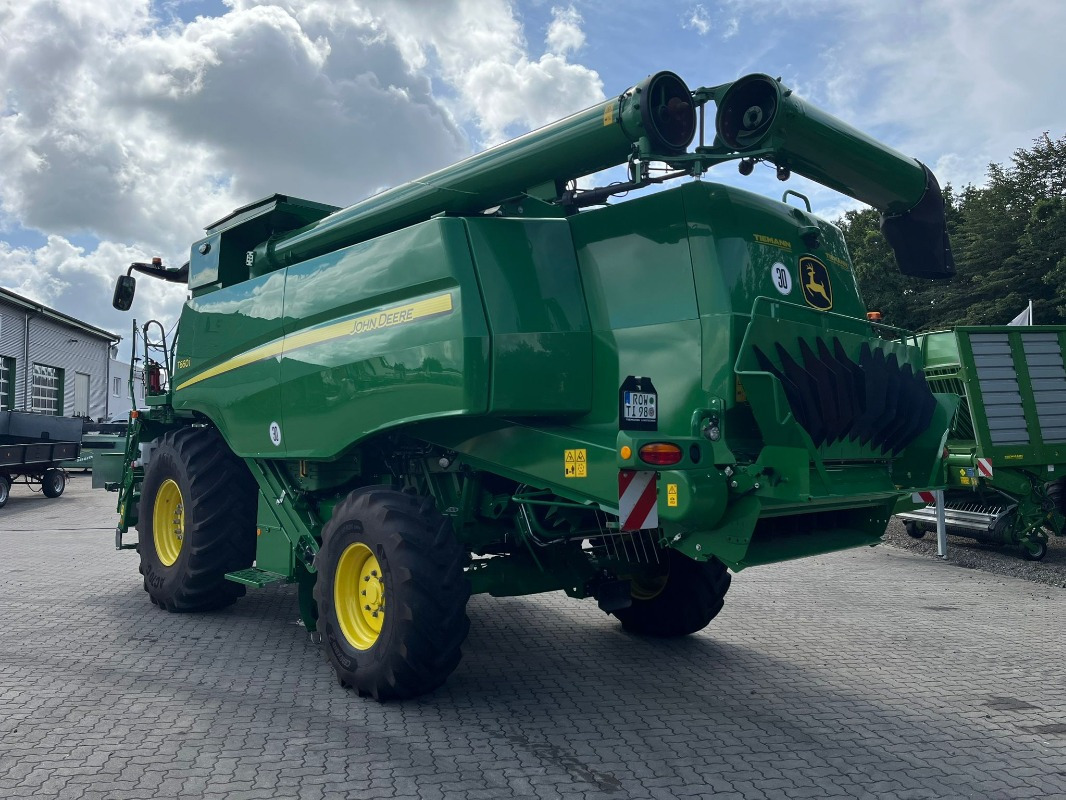 John Deere T660 - حصادة موحَّدة: صورة 4 John Deere T660 - حصادة موحَّدة: صورة 4