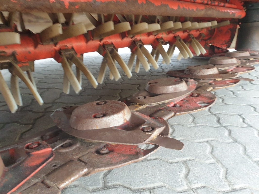 Kuhn FC 283 G-II FF LIFTCONTROL - جزازة العشب: صورة 4 Kuhn FC 283 G-II FF LIFTCONTROL - جزازة العشب: صورة 4