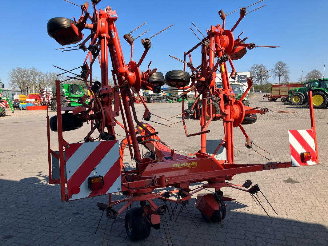 Kuhn GF 8501 - آلة تيبيس العشب/ آلة جمع العشب: صورة 4 Kuhn GF 8501 - آلة تيبيس العشب/ آلة جمع العشب: صورة 4