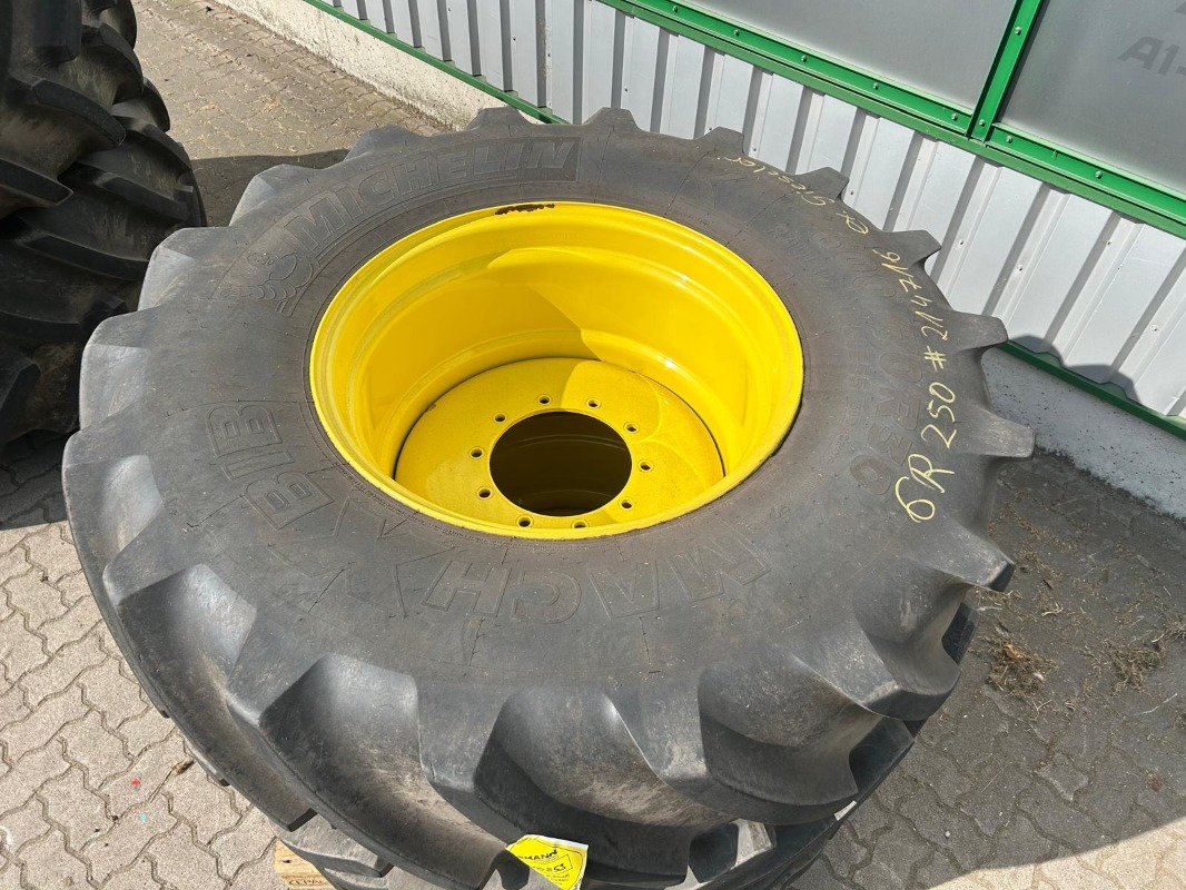 Michelin Kompletträder 710/70R42 600/70R30 - إطارات - الآلات الزراعية: صورة 2 Michelin Kompletträder 710/70R42 600/70R30 - إطارات - الآلات الزراعية: صورة 2