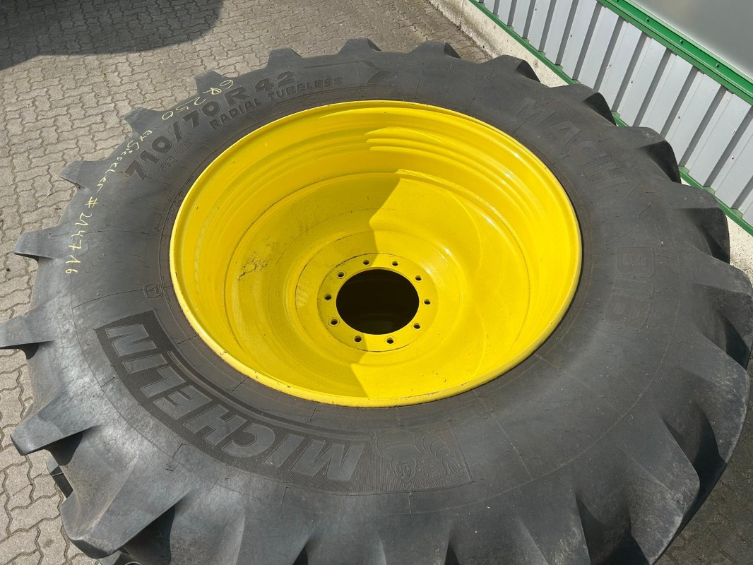 Michelin Kompletträder 710/70R42 600/70R30 - إطارات - الآلات الزراعية: صورة 5 Michelin Kompletträder 710/70R42 600/70R30 - إطارات - الآلات الزراعية: صورة 5