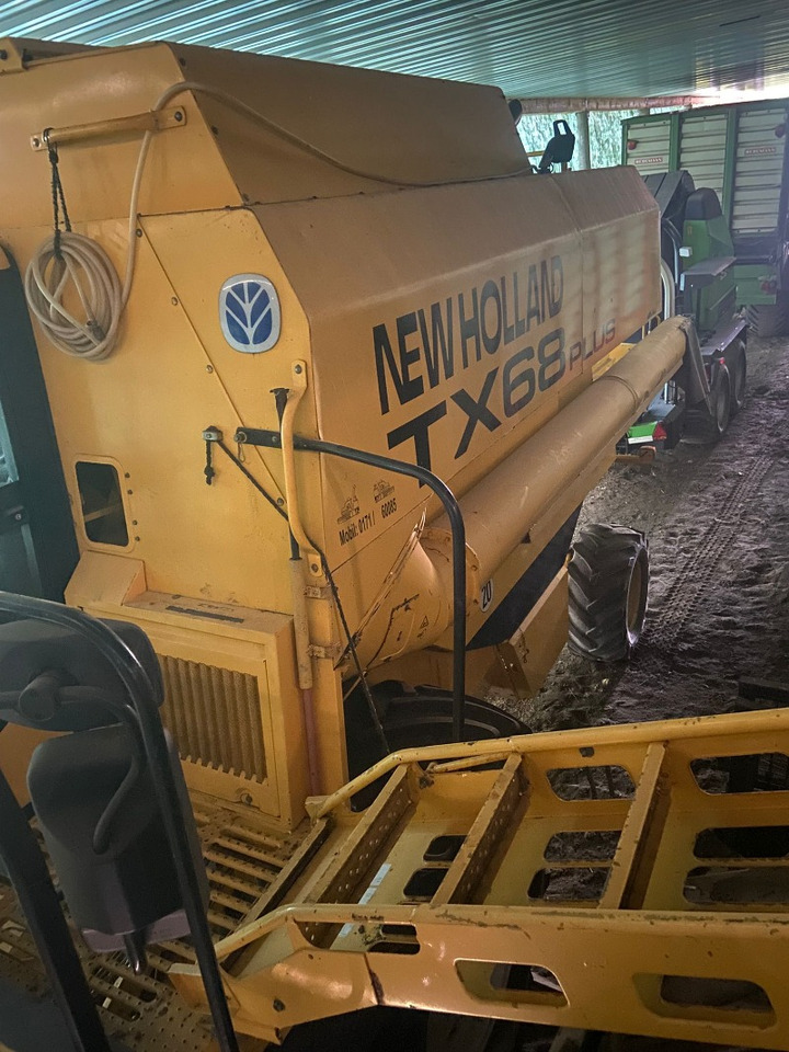 New Holland TX 68 Plus - حصادة موحَّدة: صورة 5 New Holland TX 68 Plus - حصادة موحَّدة: صورة 5