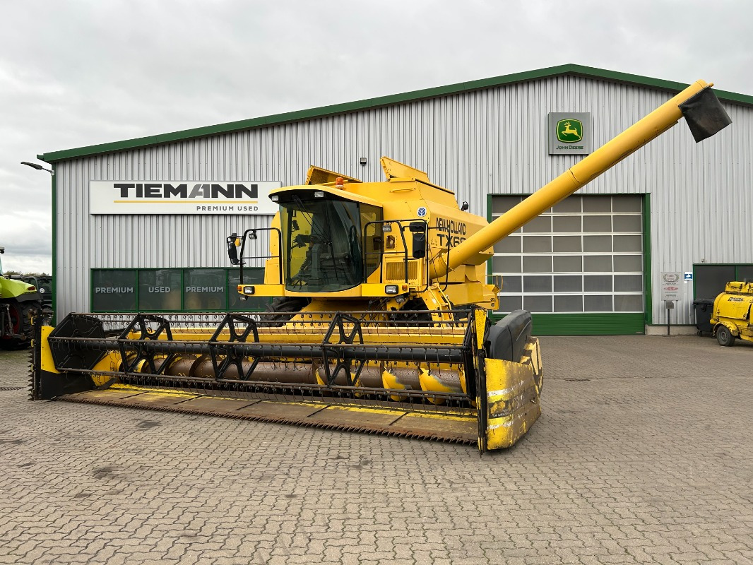 New Holland TX 68 Plus - حصادة موحَّدة: صورة 1 New Holland TX 68 Plus - حصادة موحَّدة: صورة 1