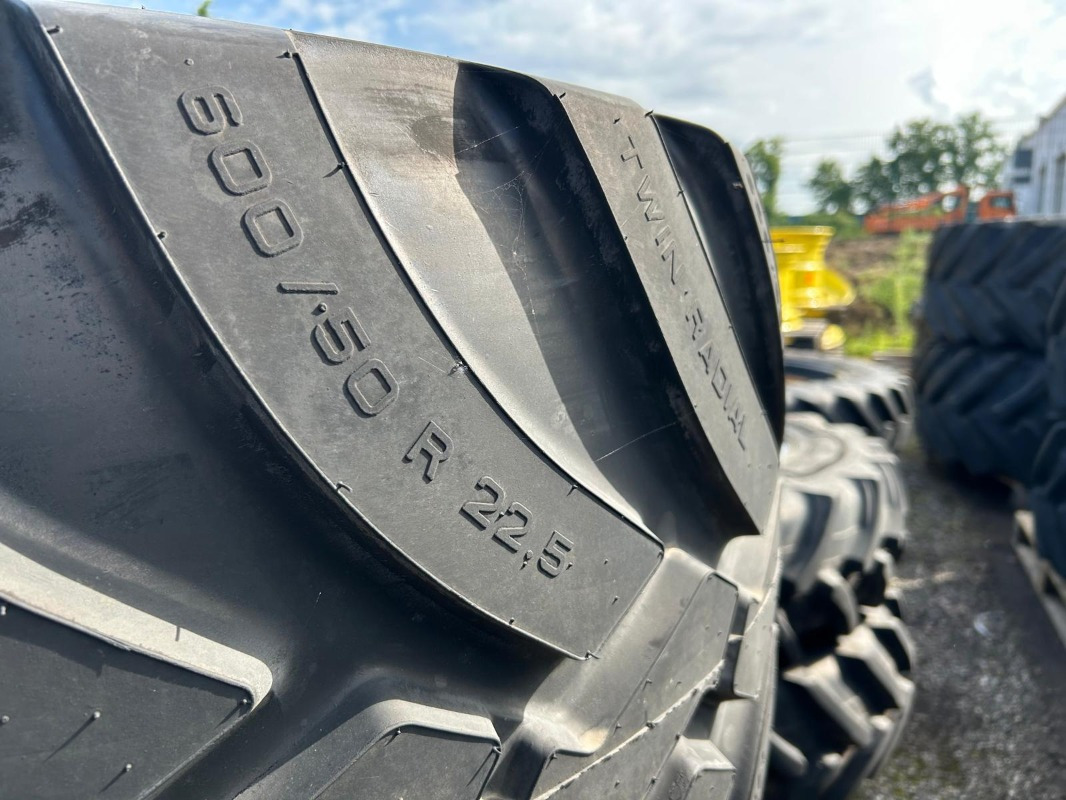 Trelleborg 600/50R22.5 - 2 Stück - الإطارات والجنوط - الآلات الزراعية: صورة 3 Trelleborg 600/50R22.5 - 2 Stück - الإطارات والجنوط - الآلات الزراعية: صورة 3