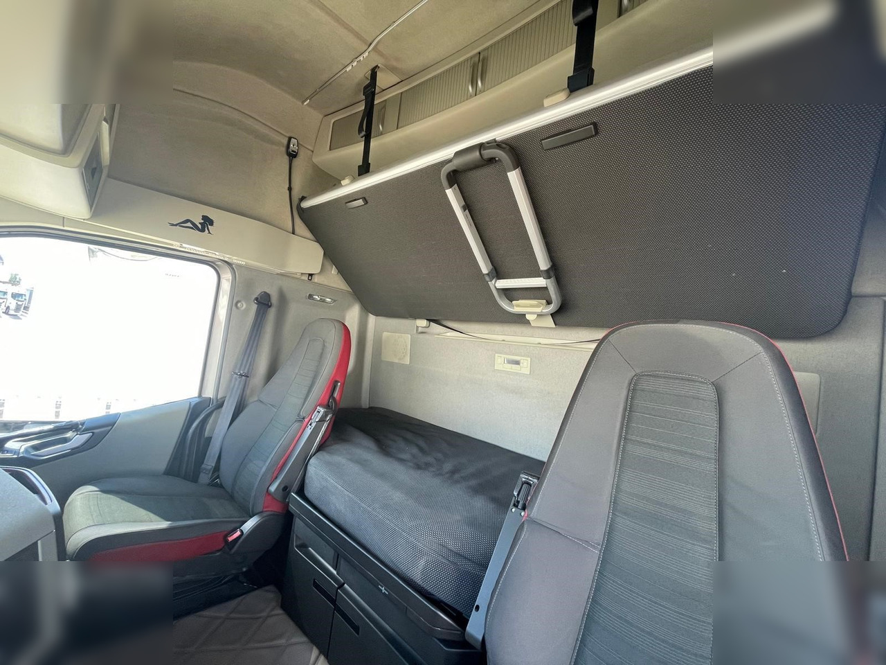 وحدة جر VOLVO FH500: صورة 8 وحدة جر VOLVO FH500: صورة 8