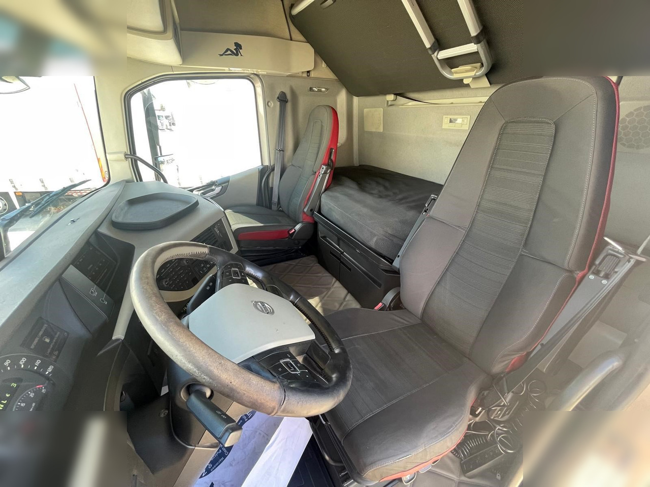 وحدة جر VOLVO FH500: صورة 6 وحدة جر VOLVO FH500: صورة 6