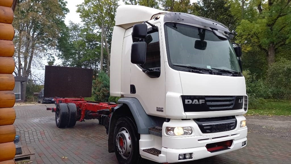 DAF FA55.250G, ONLY FOR PARTS! - شاحنة مقفلة: صورة 4 DAF FA55.250G, ONLY FOR PARTS! - شاحنة مقفلة: صورة 4