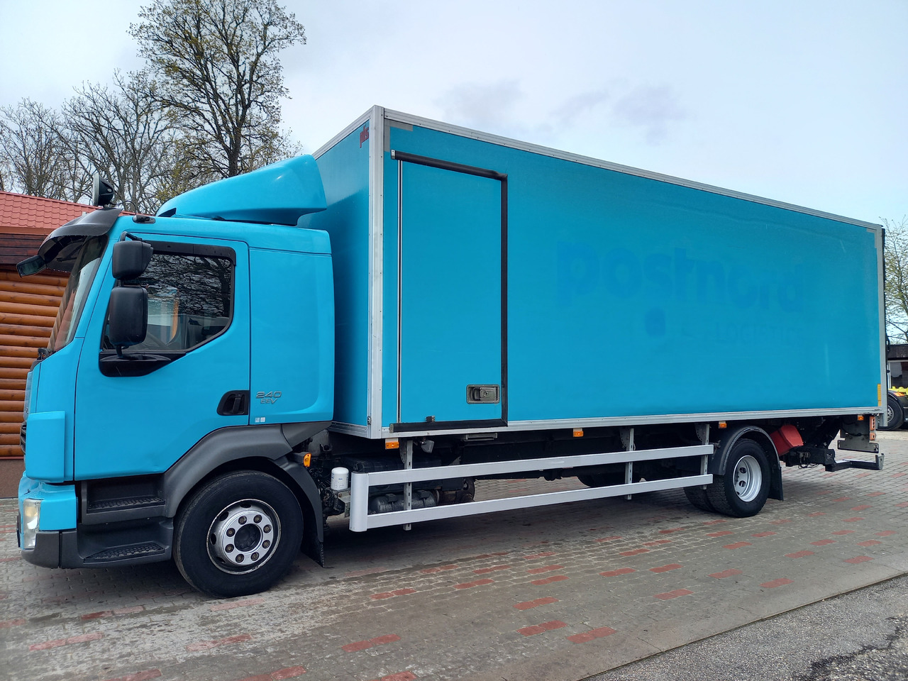 VOLVO FL, 4x2, 16000 KG. EEV - شاحنة مقفلة: صورة 2 VOLVO FL, 4x2, 16000 KG. EEV - شاحنة مقفلة: صورة 2