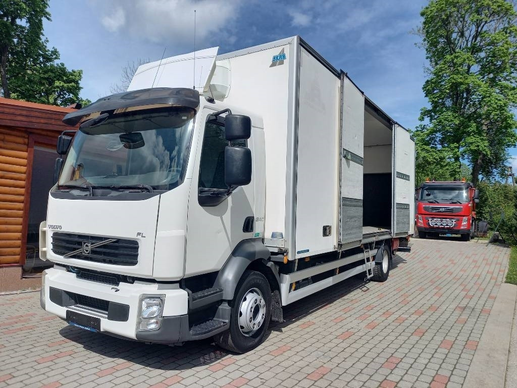 Volvo FL 240, 4x2, SIDE-OPENING - شاحنة مقفلة: صورة 2 Volvo FL 240, 4x2, SIDE-OPENING - شاحنة مقفلة: صورة 2