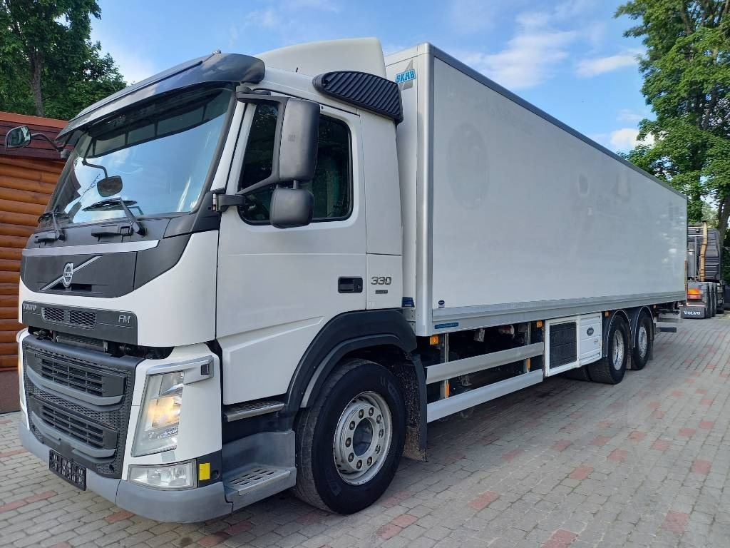 Volvo FM 330, 6x2, CARRIER SUPRA 950 U  - شاحنة الفريزر: صورة 1 Volvo FM 330, 6x2, CARRIER SUPRA 950 U  - شاحنة الفريزر: صورة 1