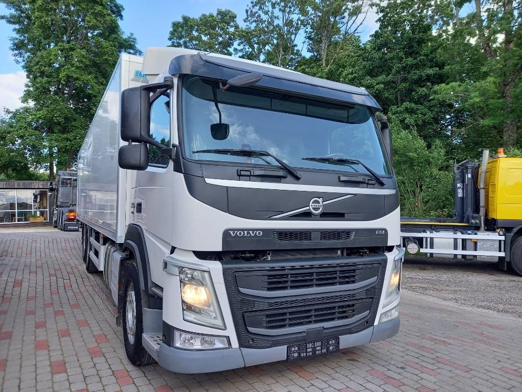 Volvo FM 330, 6x2, CARRIER SUPRA 950 U  - شاحنة الفريزر: صورة 4 Volvo FM 330, 6x2, CARRIER SUPRA 950 U  - شاحنة الفريزر: صورة 4