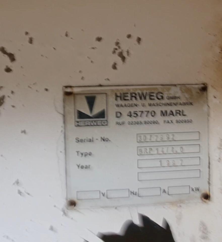 1100 ×900 Brecher - كسارة: صورة 2 1100 ×900 Brecher - كسارة: صورة 2