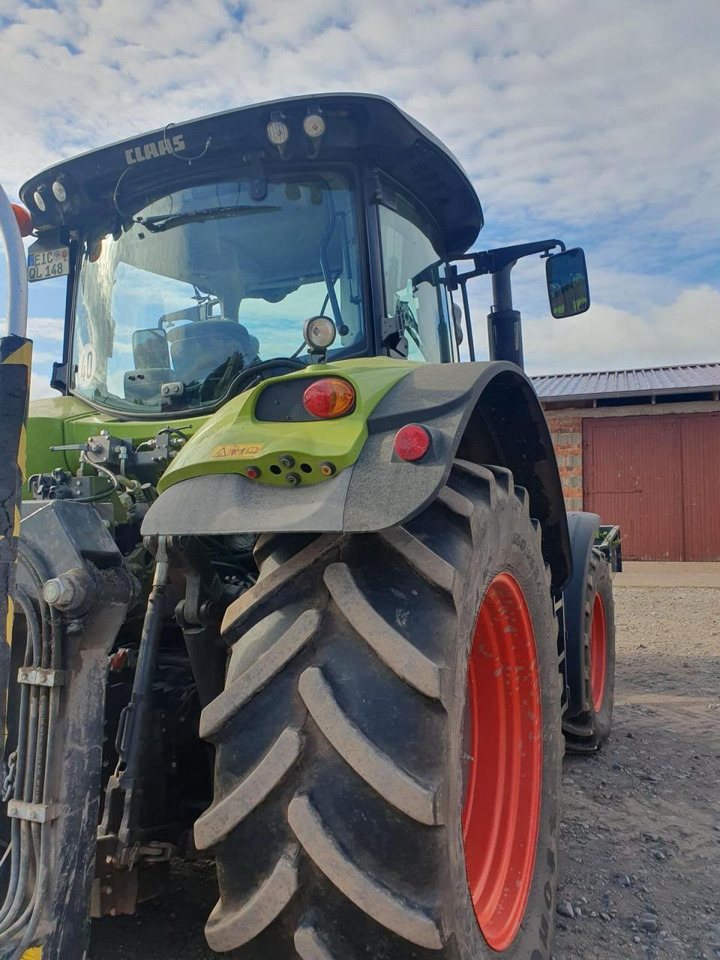 CLAAS Axion 810 - جرار: صورة 3 CLAAS Axion 810 - جرار: صورة 3