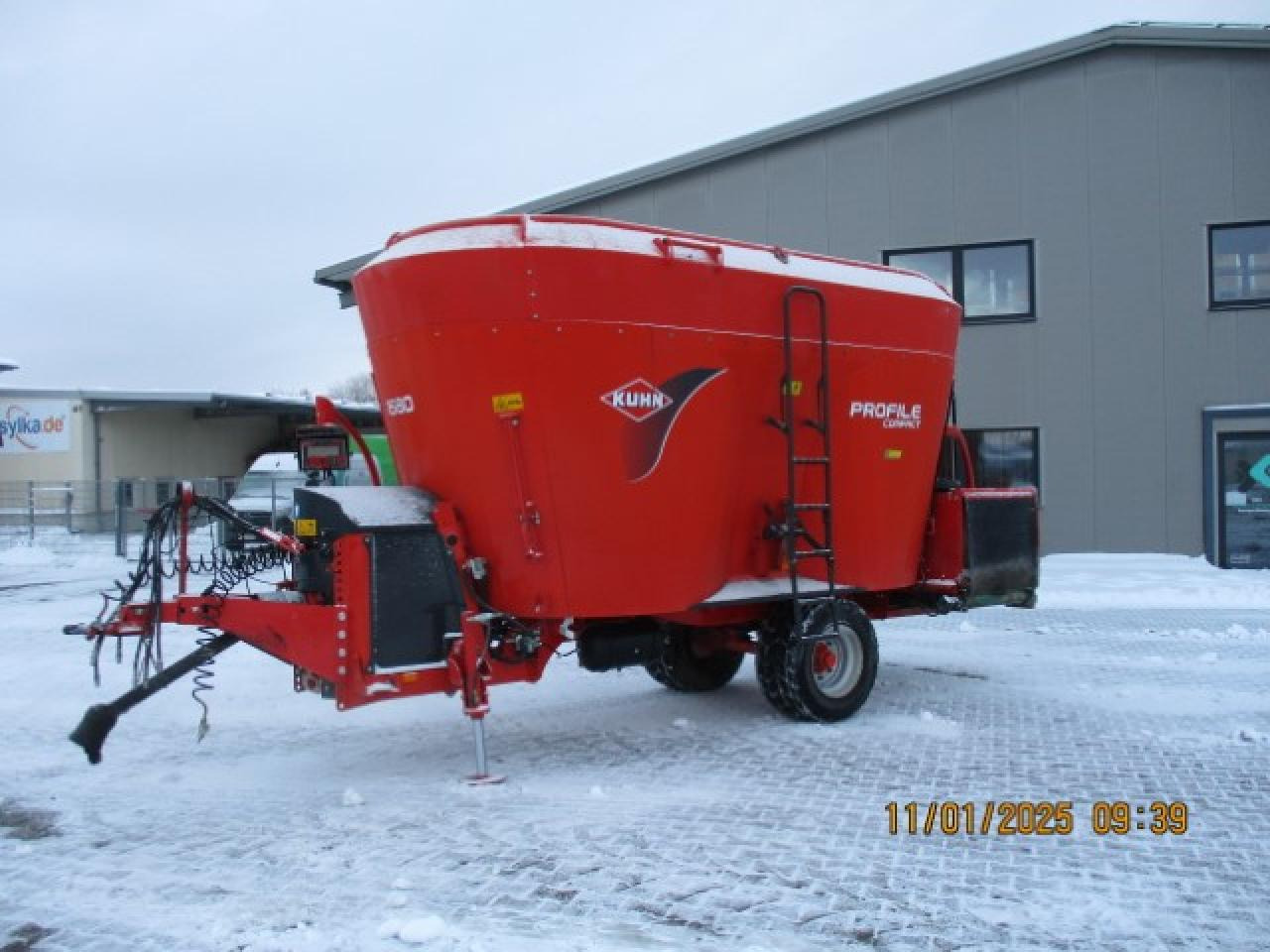 Kuhn Profile 1680 Compact - عربة خلط الأعلاف: صورة 1 Kuhn Profile 1680 Compact - عربة خلط الأعلاف: صورة 1