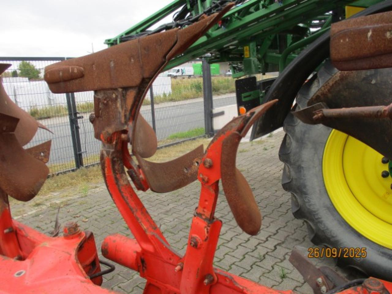 Kuhn Varimaster 152 NSH - محراث: صورة 3 Kuhn Varimaster 152 NSH - محراث: صورة 3