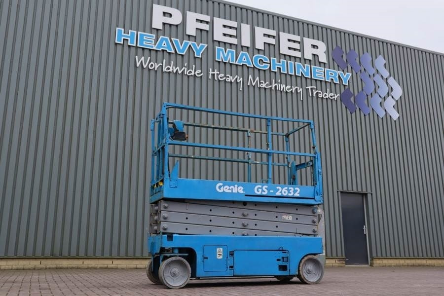 Genie GS2632 Electric, Working Height 10m, 227kg Capacit - رافعة هيدروليكية مقصية: صورة 1 Genie GS2632 Electric, Working Height 10m, 227kg Capacit - رافعة هيدروليكية مقصية: صورة 1