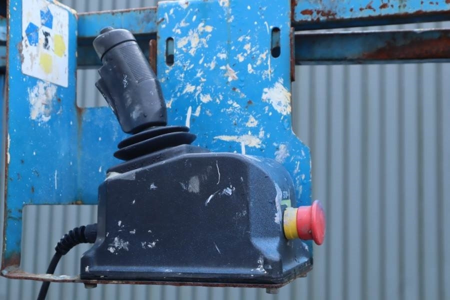 Genie GS2632 Electric, Working Height 10m, 227kg Capacit - رافعة هيدروليكية مقصية: صورة 5 Genie GS2632 Electric, Working Height 10m, 227kg Capacit - رافعة هيدروليكية مقصية: صورة 5