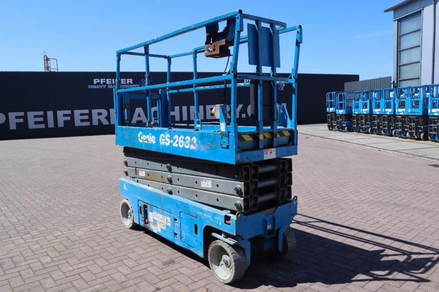 Genie GS2632 Electric, Working Height 10m, 227kg Capacit  - رافعة هيدروليكية مقصية: صورة 3 Genie GS2632 Electric, Working Height 10m, 227kg Capacit  - رافعة هيدروليكية مقصية: صورة 3