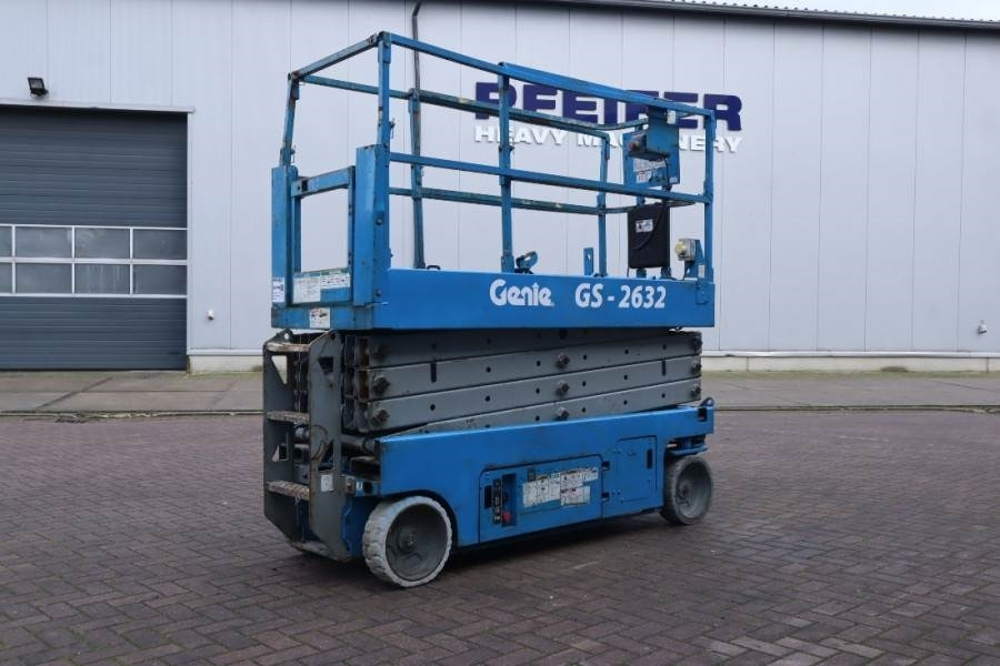 Genie GS2632 Electric, Working Height 10m, 227kg Capacit - رافعة هيدروليكية مقصية: صورة 2 Genie GS2632 Electric, Working Height 10m, 227kg Capacit - رافعة هيدروليكية مقصية: صورة 2