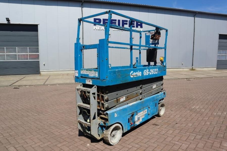 Genie GS2632 Electric, Working Height 10m, 227kg Capacit  - رافعة هيدروليكية مقصية: صورة 4 Genie GS2632 Electric, Working Height 10m, 227kg Capacit  - رافعة هيدروليكية مقصية: صورة 4
