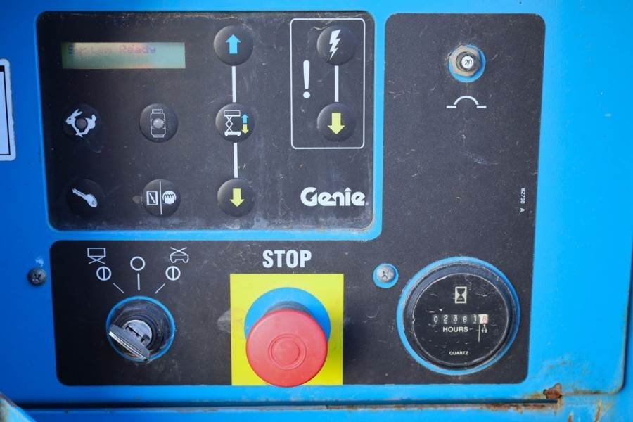 Genie GS4390 Diesel, 4x4 Drive, 15m Working Height, 680k - رافعة هيدروليكية مقصية: صورة 5 Genie GS4390 Diesel, 4x4 Drive, 15m Working Height, 680k - رافعة هيدروليكية مقصية: صورة 5