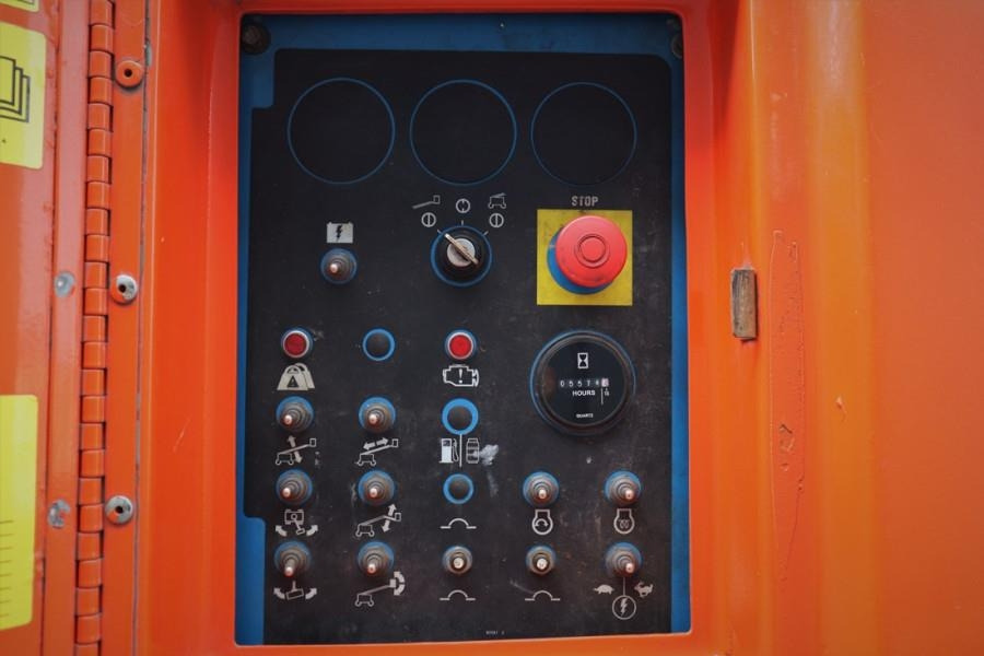 Genie S45 Valid inspection, Diesel, 4x4 Drive, 15.72 m W - رافعة سلة تلسكوبية: صورة 4 Genie S45 Valid inspection, Diesel, 4x4 Drive, 15.72 m W - رافعة سلة تلسكوبية: صورة 4