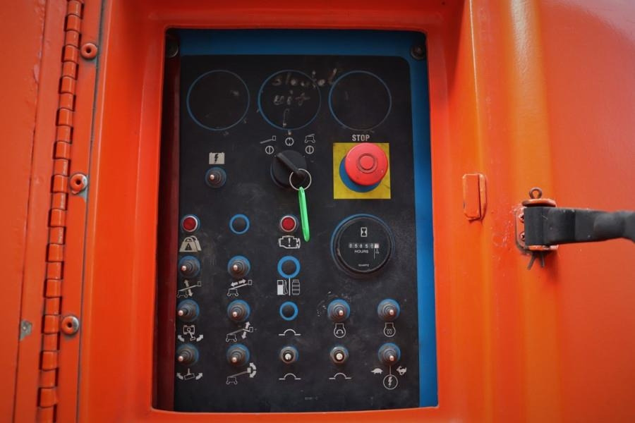 Genie S45 Valid inspection, Diesel, 4x4 Drive, 15.72 m W - رافعة سلة تلسكوبية: صورة 3 Genie S45 Valid inspection, Diesel, 4x4 Drive, 15.72 m W - رافعة سلة تلسكوبية: صورة 3