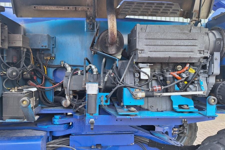 شاحنة ذراع مفصلي Genie Z135/70 Diesel, 4x4x4 Drive, 43m Lifting Height, 2: صورة 16 شاحنة ذراع مفصلي Genie Z135/70 Diesel, 4x4x4 Drive, 43m Lifting Height, 2: صورة 16