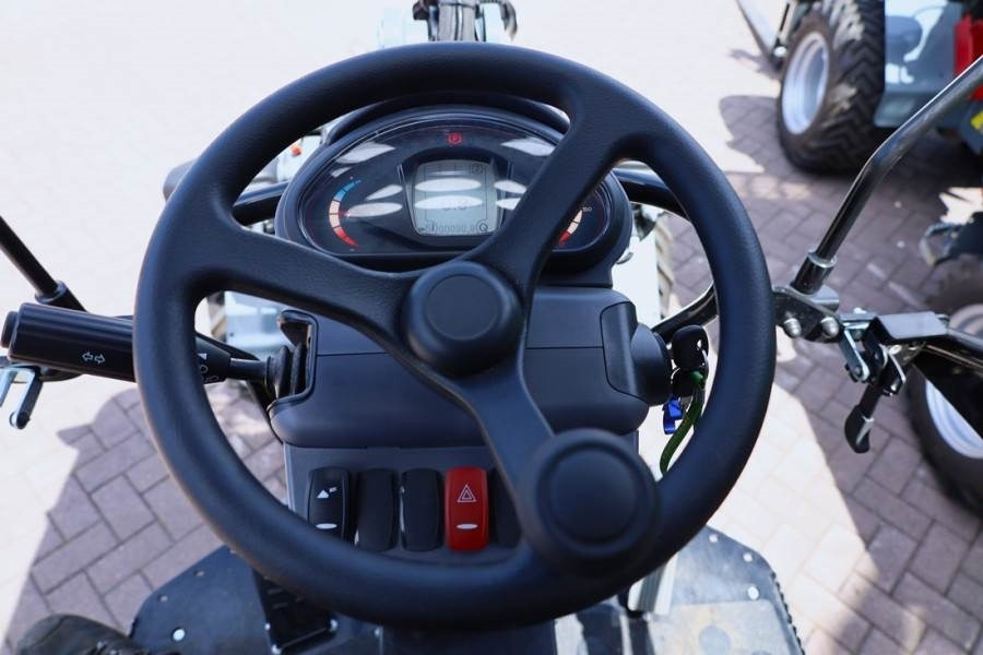 GiANT G2700E 100% Electric - Zero Emissions, Lithium-Iro - اللودر بعجل: صورة 5 GiANT G2700E 100% Electric - Zero Emissions, Lithium-Iro - اللودر بعجل: صورة 5