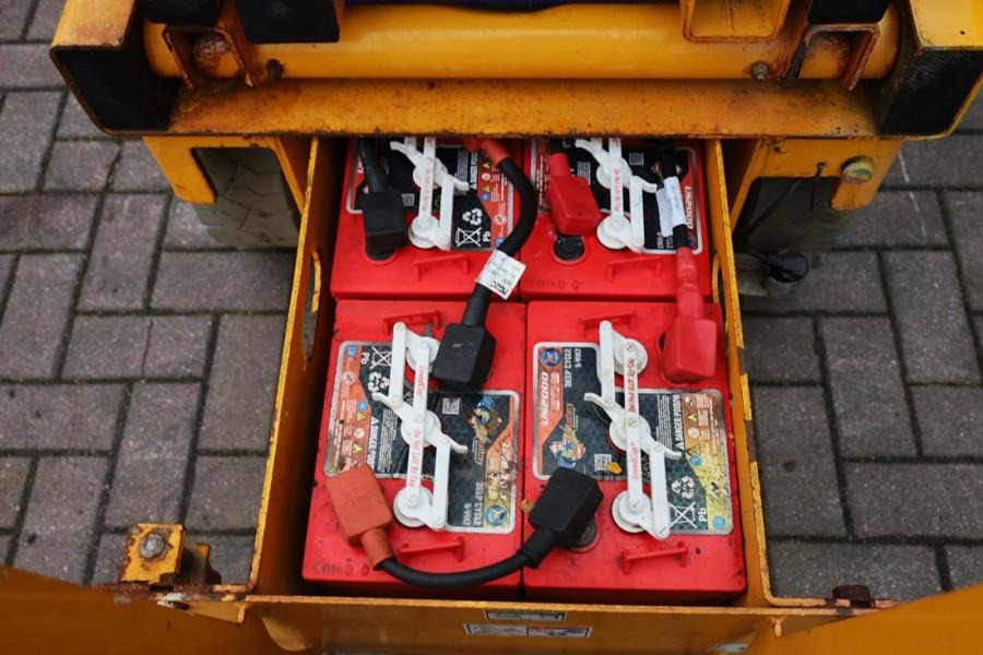 Haulotte Compact 10N As-Is, Electric, 10m Working Height, 2 - رافعة هيدروليكية مقصية: صورة 5 Haulotte Compact 10N As-Is, Electric, 10m Working Height, 2 - رافعة هيدروليكية مقصية: صورة 5