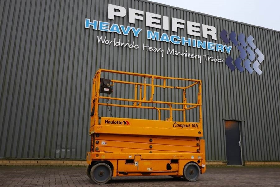 Haulotte Compact 10N Electric, 10m Working Height, 230kg Ca - رافعة هيدروليكية مقصية: صورة 1 Haulotte Compact 10N Electric, 10m Working Height, 230kg Ca - رافعة هيدروليكية مقصية: صورة 1