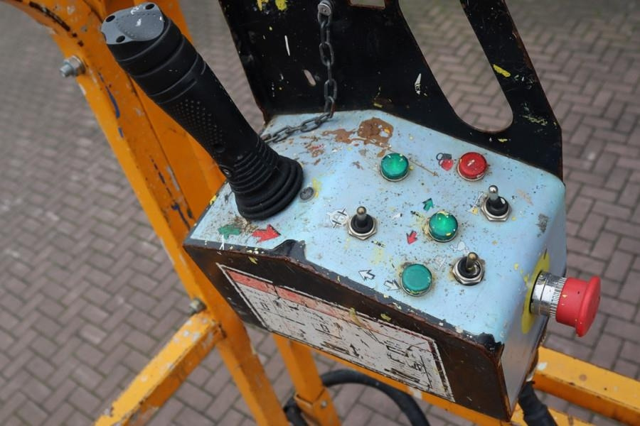 Haulotte Compact 12 RTE As-Is, Electric, 4x4 Drive, 12m Wor - رافعة هيدروليكية مقصية: صورة 4 Haulotte Compact 12 RTE As-Is, Electric, 4x4 Drive, 12m Wor - رافعة هيدروليكية مقصية: صورة 4