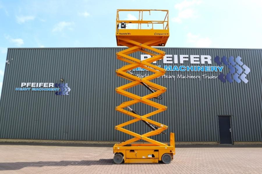 Haulotte Compact 14 Electric, 14m Working Height, 350kg Cap - رافعة هيدروليكية مقصية: صورة 3 Haulotte Compact 14 Electric, 14m Working Height, 350kg Cap - رافعة هيدروليكية مقصية: صورة 3