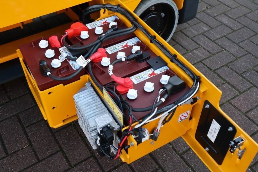 رافعة هيدروليكية مقصية Haulotte Compact 8N Valid inspection, *Guarantee! 8m Workin: صورة 13