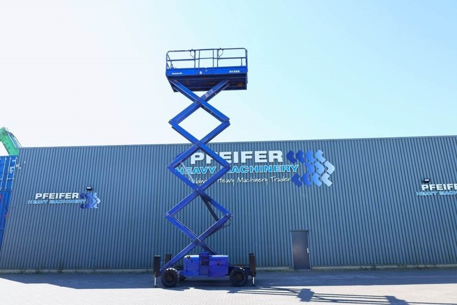 Haulotte H15SX Diesel, 4x4 Drive 15 Working Height, 500kg C - رافعة هيدروليكية مقصية: صورة 3 Haulotte H15SX Diesel, 4x4 Drive 15 Working Height, 500kg C - رافعة هيدروليكية مقصية: صورة 3