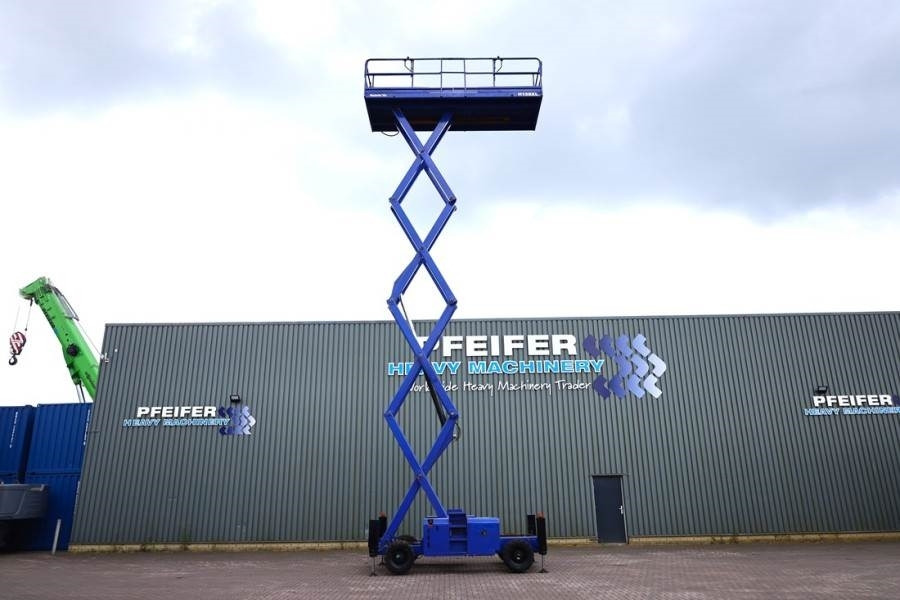 Haulotte H15SXL Diesel, 4x4 Drive, 15m Working Height, 500k - رافعة هيدروليكية مقصية: صورة 3 Haulotte H15SXL Diesel, 4x4 Drive, 15m Working Height, 500k - رافعة هيدروليكية مقصية: صورة 3