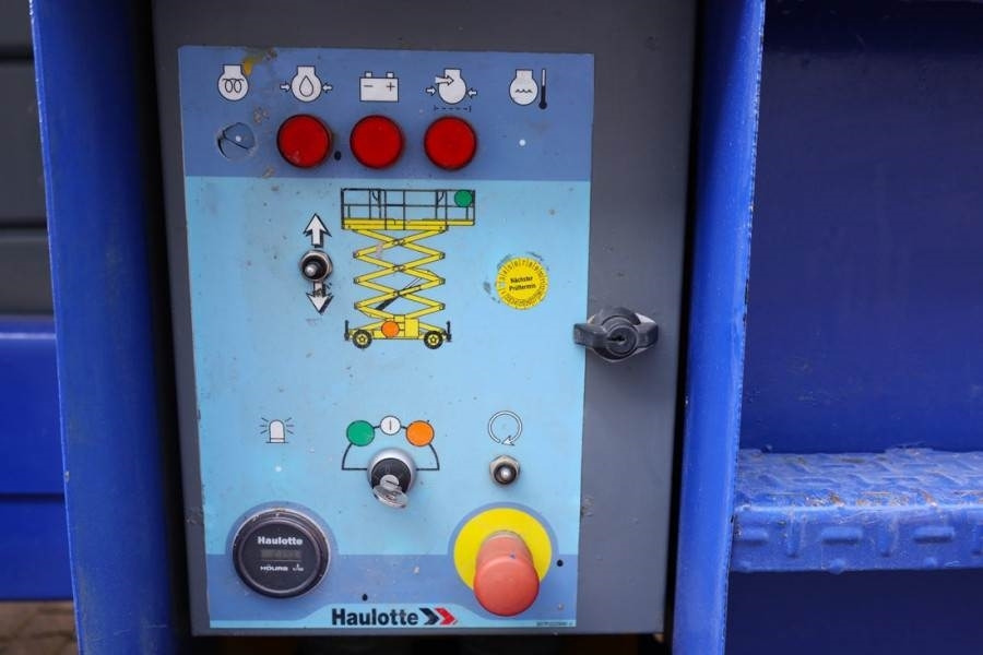 Haulotte H15SXL Diesel, 4x4 Drive, 15m Working Height, 500k - رافعة هيدروليكية مقصية: صورة 3 Haulotte H15SXL Diesel, 4x4 Drive, 15m Working Height, 500k - رافعة هيدروليكية مقصية: صورة 3