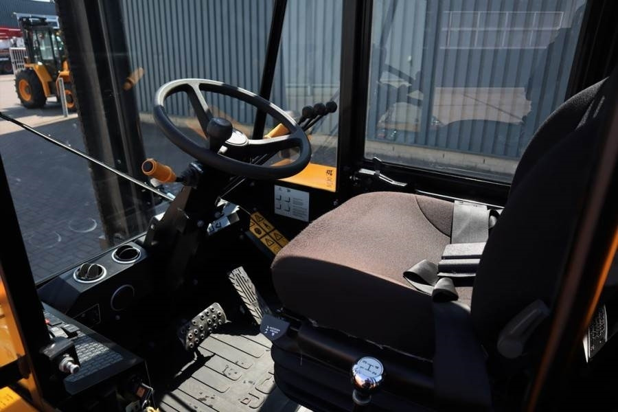 JCB 940-4 T4 Valid inspection, *Guarantee! Diesel, 4x4 - رافعة شوكية للأرض الوعرة: صورة 4 JCB 940-4 T4 Valid inspection, *Guarantee! Diesel, 4x4 - رافعة شوكية للأرض الوعرة: صورة 4