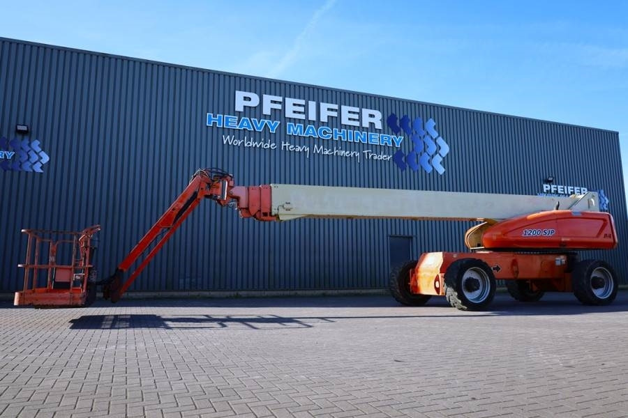 JLG 1200SJP Diesel, 4x4x4 Drive, 38.7m Working Height, - رافعة سلة تلسكوبية: صورة 1 JLG 1200SJP Diesel, 4x4x4 Drive, 38.7m Working Height, - رافعة سلة تلسكوبية: صورة 1