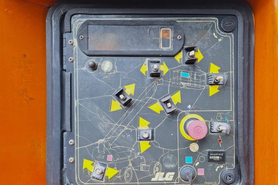 JLG 1350SJP Diesel, 4x4x4 Drive 43.3m Working Height, - شاحنة ذراع مفصلي: صورة 4 JLG 1350SJP Diesel, 4x4x4 Drive 43.3m Working Height, - شاحنة ذراع مفصلي: صورة 4