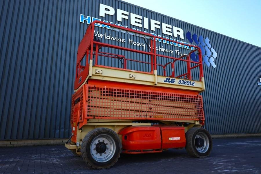JLG 3369LE Electric, 12m Working Height, 450kg Capacit - رافعة هيدروليكية مقصية: صورة 1 JLG 3369LE Electric, 12m Working Height, 450kg Capacit - رافعة هيدروليكية مقصية: صورة 1
