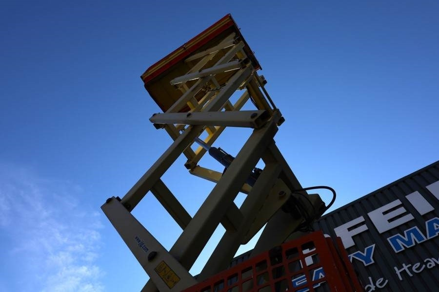 رافعة هيدروليكية مقصية JLG 3369LE Electric, 12m Working Height, 450kg Capacit: صورة 9
