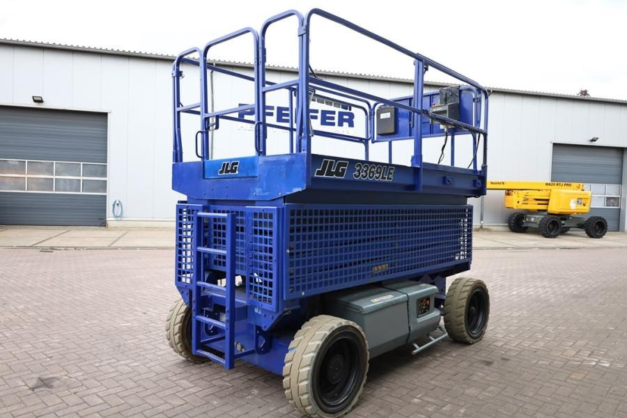 JLG 3369LE Electric, 12m Working Height, 450kg Capacit - رافعة هيدروليكية مقصية: صورة 2 JLG 3369LE Electric, 12m Working Height, 450kg Capacit - رافعة هيدروليكية مقصية: صورة 2