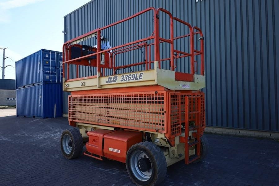 رافعة هيدروليكية مقصية JLG 3369LE Electric, 12m Working Height, 450kg Capacit: صورة 8