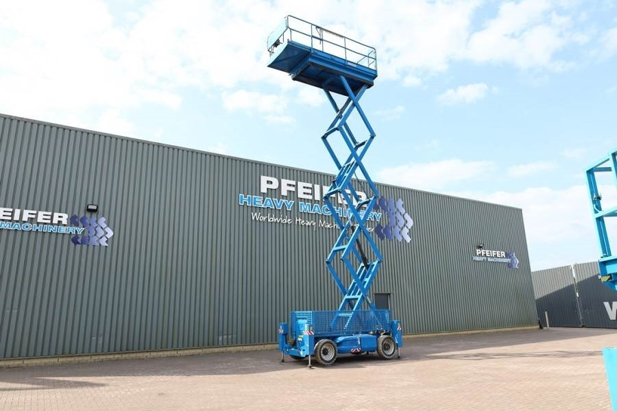 JLG 3369LE Electric, 12m Working Height, 450kg Capacit - رافعة هيدروليكية مقصية: صورة 3 JLG 3369LE Electric, 12m Working Height, 450kg Capacit - رافعة هيدروليكية مقصية: صورة 3